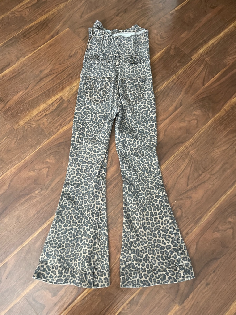 Show Me Your Mumu Santa Fe Leopard Jumpsuit - Picture 3 of 6